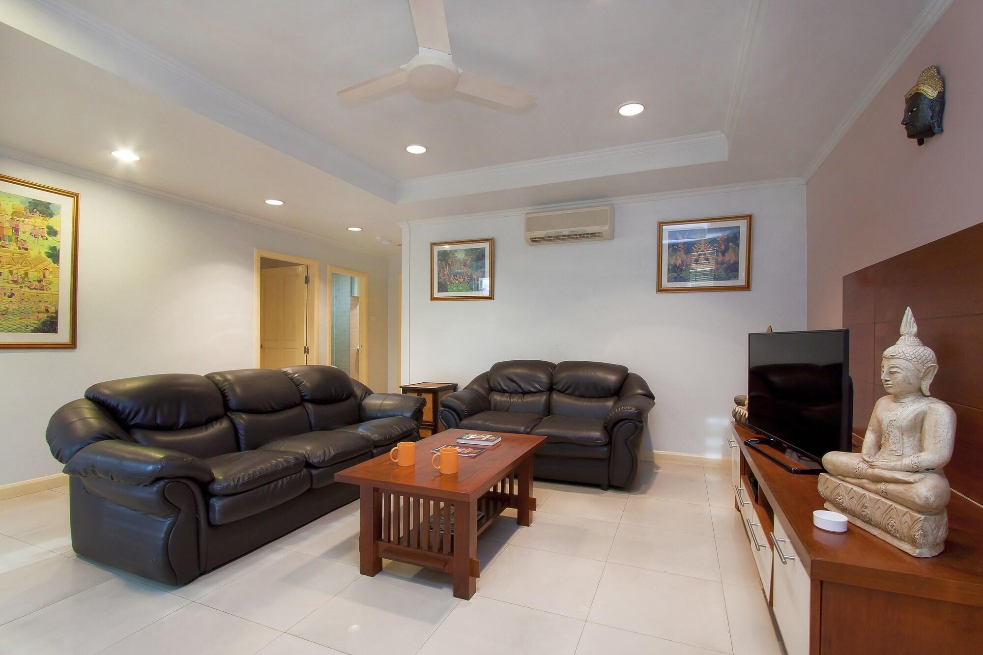 Argyle Apartments Pattaya Buitenkant foto