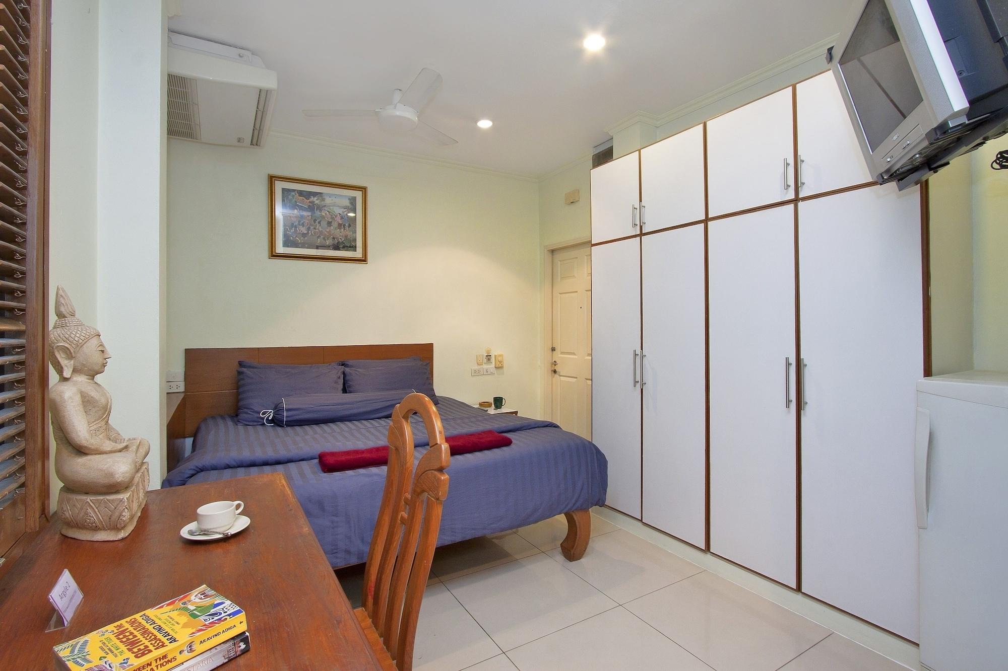 Argyle Apartments Pattaya Buitenkant foto