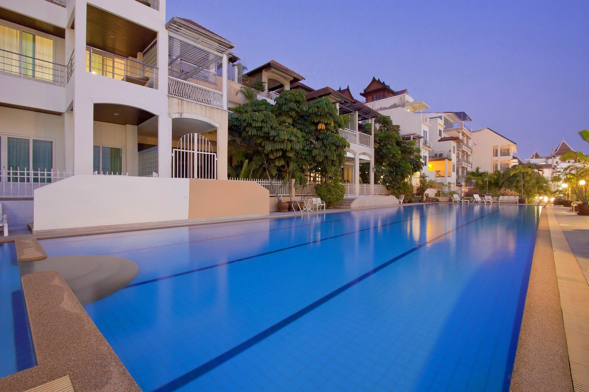 Argyle Apartments Pattaya Buitenkant foto