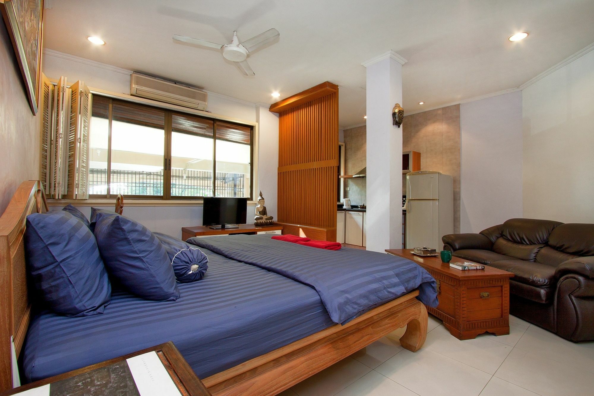 Argyle Apartments Pattaya Buitenkant foto