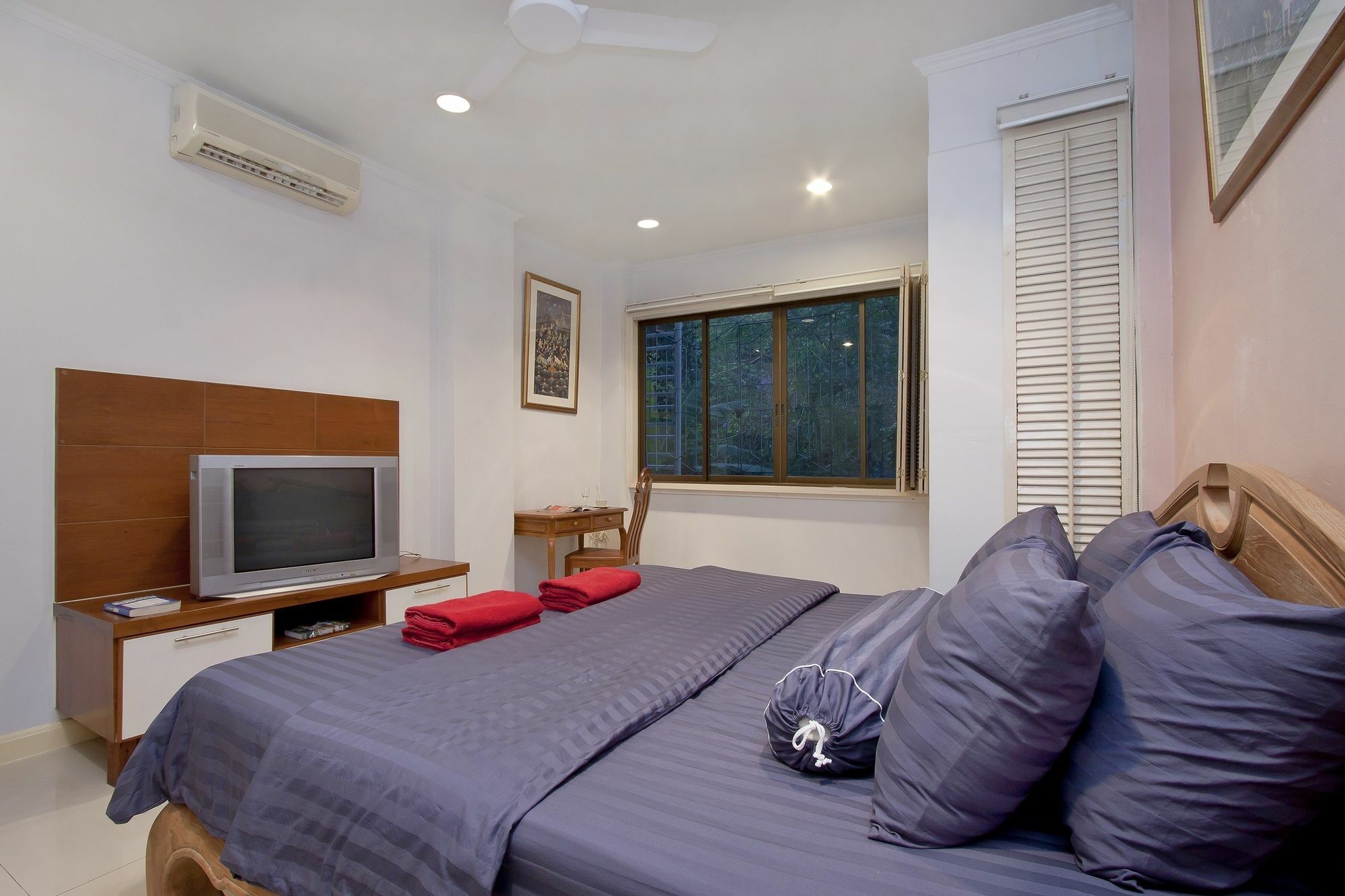 Argyle Apartments Pattaya Buitenkant foto