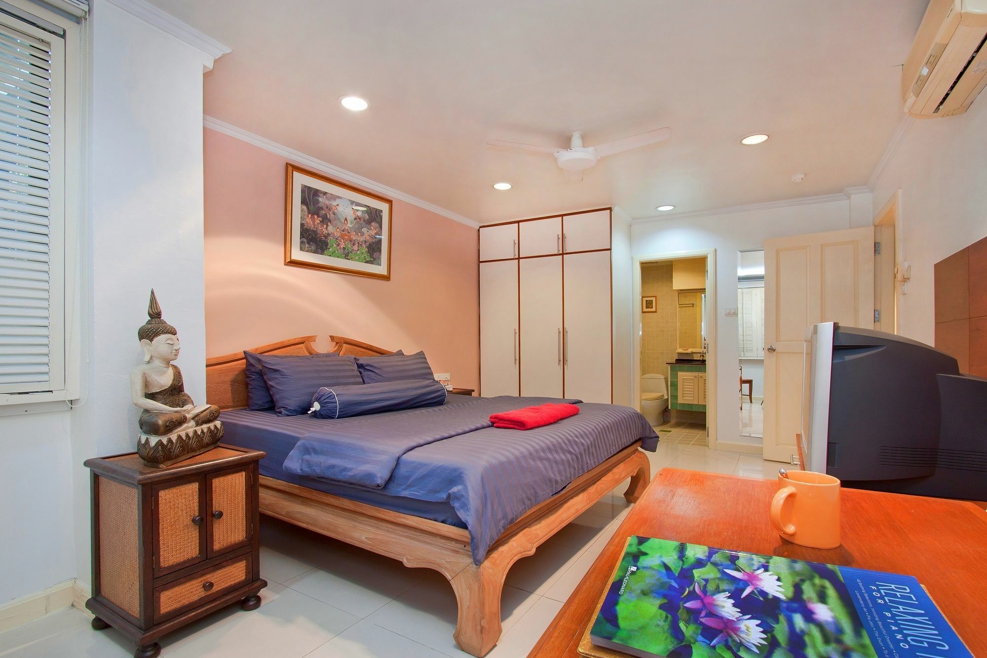 Argyle Apartments Pattaya Buitenkant foto